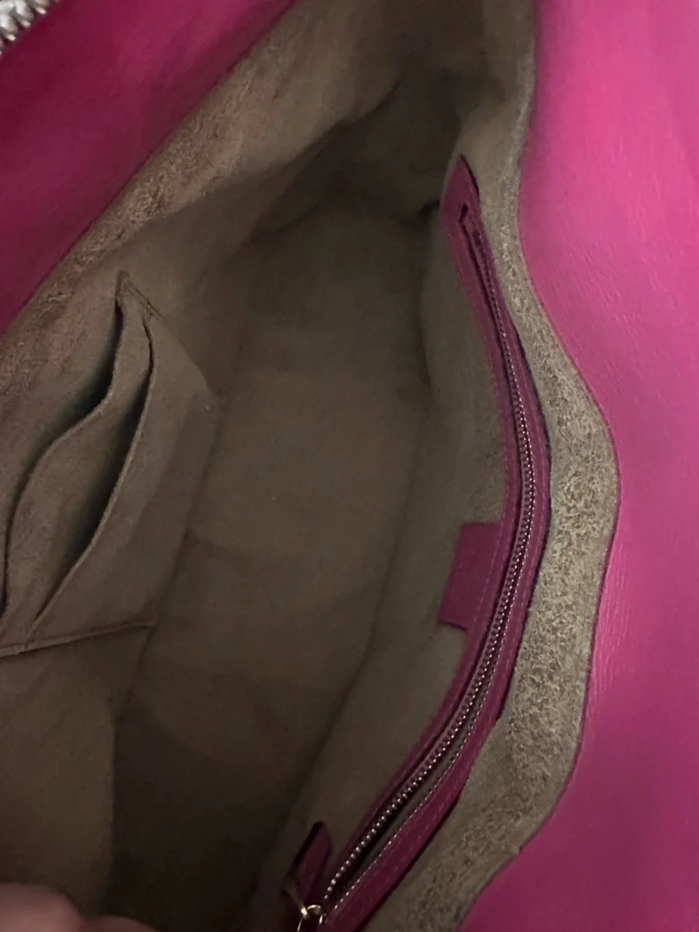 Gucci GG Supreme Canvas Tote Bag Pink and Red color way - Picture 9 of 12